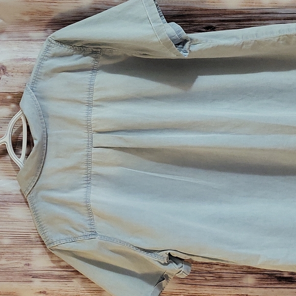 Chico's Men's Short-Sleeve Botton Down Shirt Size 2 - Picture 6 of 6